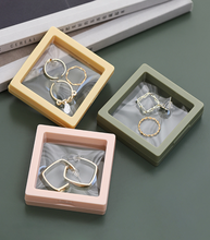 Load image into Gallery viewer, 3D color floating display bracket PE film jewelry box
