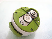 Load image into Gallery viewer, Kitchen Tool Universal The Easiest Bottle Can Opener Kitchen Gadgets