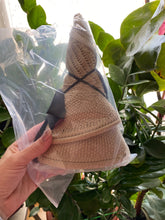 Load image into Gallery viewer, Summer Female Sun Hats Big Brim Classic Bowknot Foldable Fashion Straw Hat