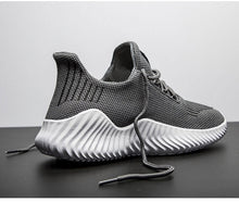 Load image into Gallery viewer, Men's fashionable breathable mesh casual shoes