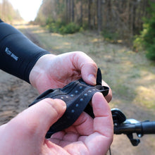 Load image into Gallery viewer, Anti ultraviolet outdoor running basketball summer ice sports arm sleeve