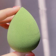 Load image into Gallery viewer, 8 Latex free professional cosmetic sponge sets beauty foundation sponge box