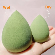 Load image into Gallery viewer, 8 Latex free professional cosmetic sponge sets beauty foundation sponge box