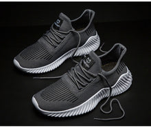 Load image into Gallery viewer, Men's fashionable breathable mesh casual shoes