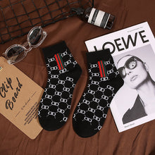 Load image into Gallery viewer, Autumn and winter trend wild cotton socks
