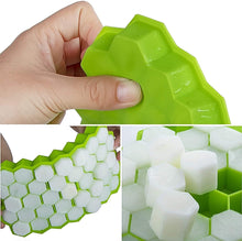 Load image into Gallery viewer, Universal silicone mold for honeycomb ice tray