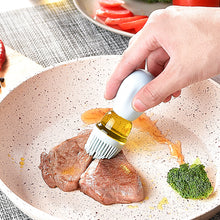 Load image into Gallery viewer, Kitchen Silicone Oil Bottle Baking Grill Oil Brush Dispensing Tool