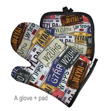 Load image into Gallery viewer, Barbecue insulated gloves or kitchen microwave gloves