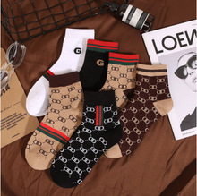 Load image into Gallery viewer, Autumn and winter trend wild cotton socks