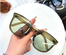 Load image into Gallery viewer, Folding Sunglasses
