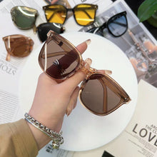 Load image into Gallery viewer, Folding Sunglasses
