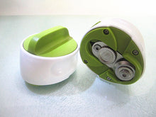 Load image into Gallery viewer, Kitchen Tool Universal The Easiest Bottle Can Opener Kitchen Gadgets
