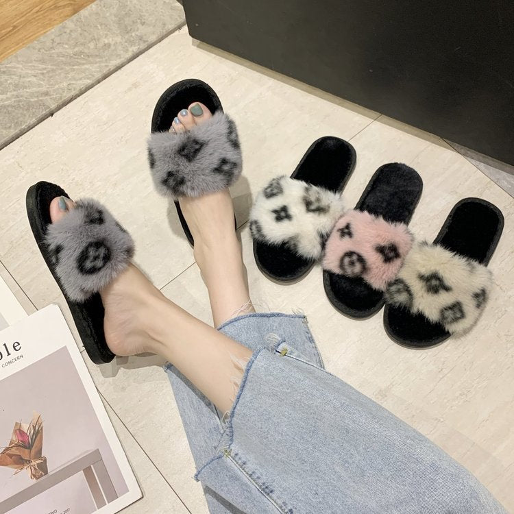2021 Autumn and winter printing word flat bottom casual hairy slippers women