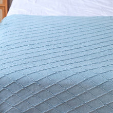 Load image into Gallery viewer, Nordic knitted tassel sofa blanket nap blanket
